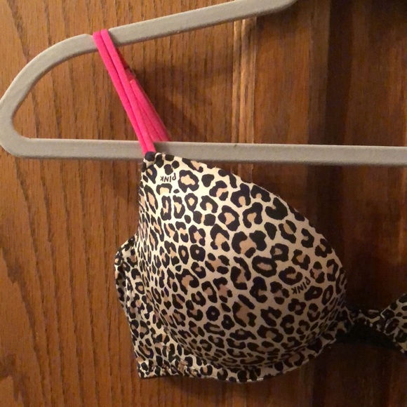 Victoria’s Secret- Heartbreaker Plunge Push Up Bra - Picture 2 of 7